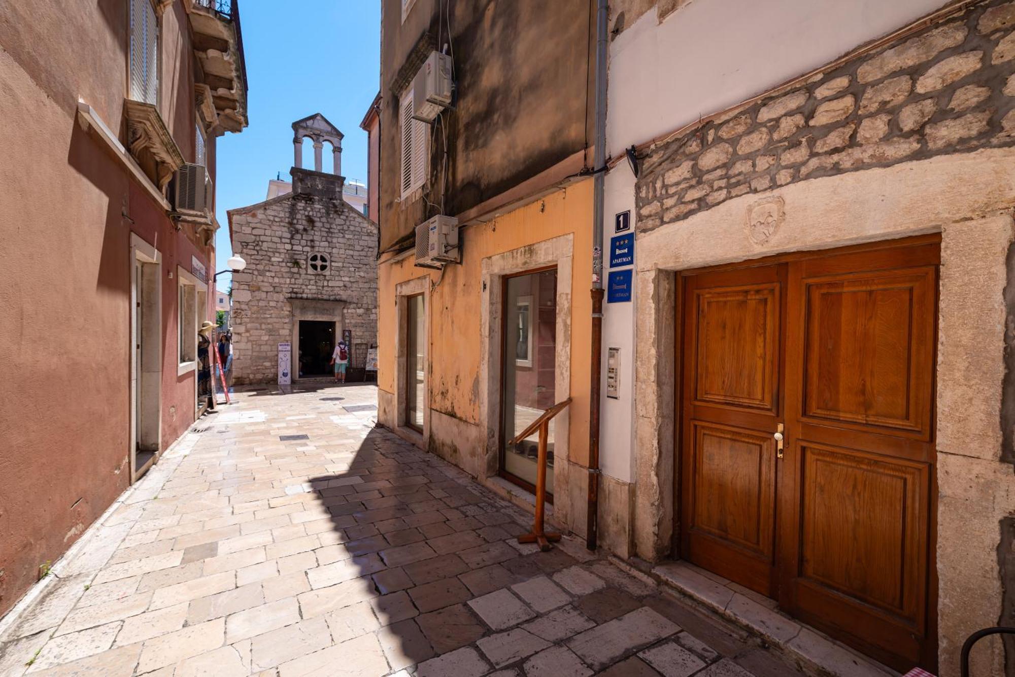 Apartmán Timeless Antique Old Town With Terrace Zadar Exteriér fotografie